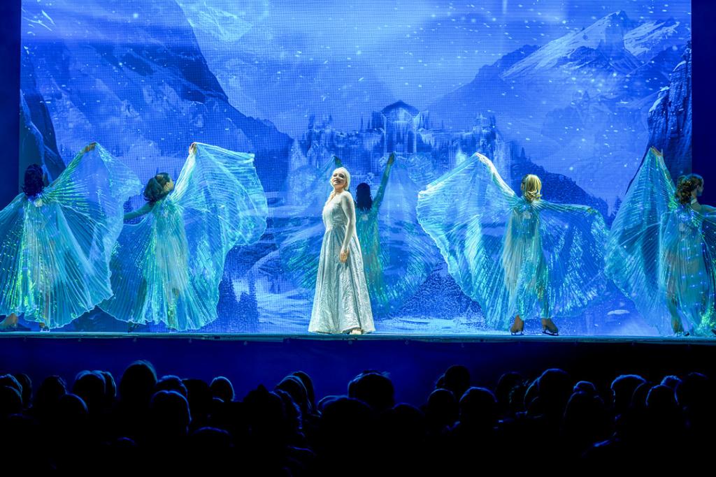 EISKÖNIGIN 1&2 Die Musik-Show auf Eis mit Starsolisten, Eistänzern und Akrobaten
